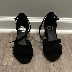 White Mountain Black Strappy Heels